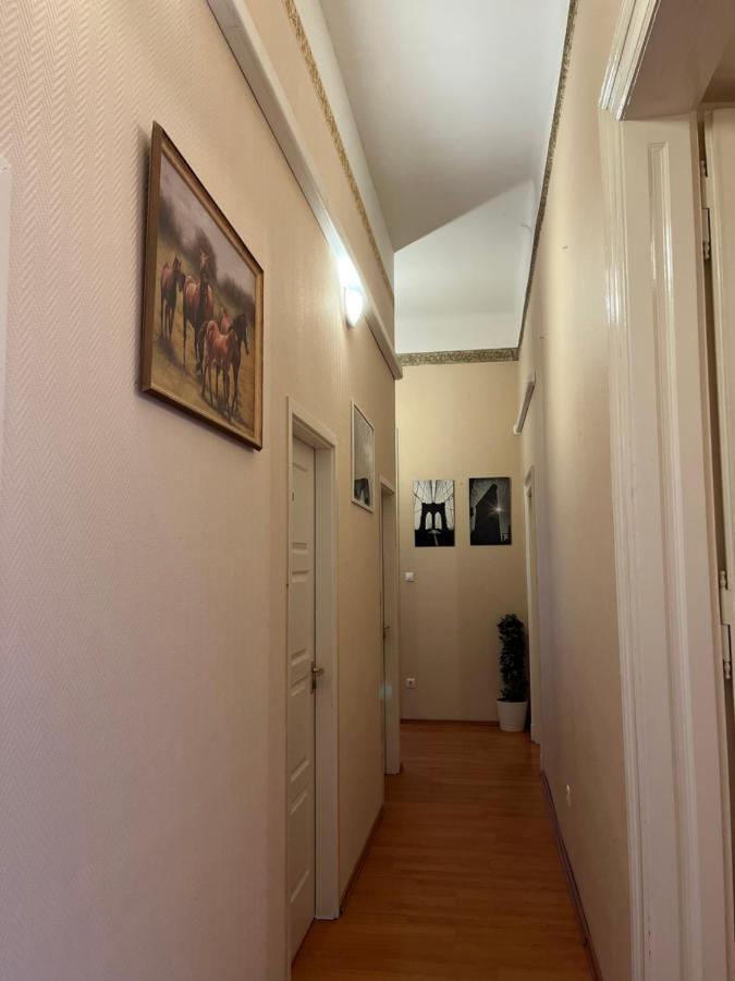 Good Luck Apartment บูดาเปสต์ ภายนอก รูปภาพ