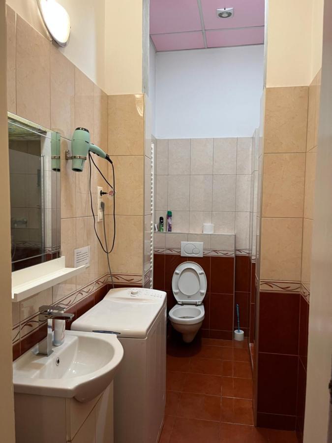 Good Luck Apartment บูดาเปสต์ ภายนอก รูปภาพ