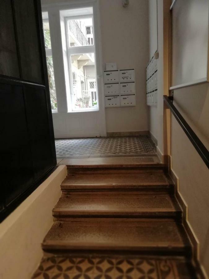 Good Luck Apartment บูดาเปสต์ ภายนอก รูปภาพ